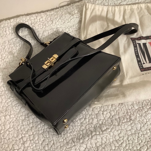 Vintage Michael Rome Patent Leather Handbag with Gold Accents and Dust Cover - Picture 3 of 12